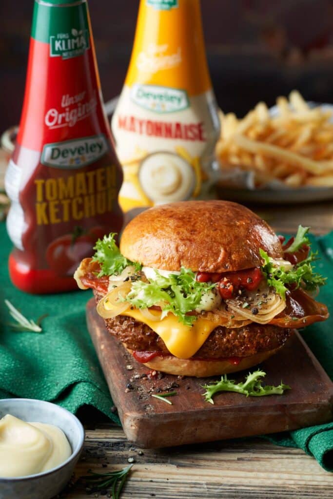 Burger mit Pancetta