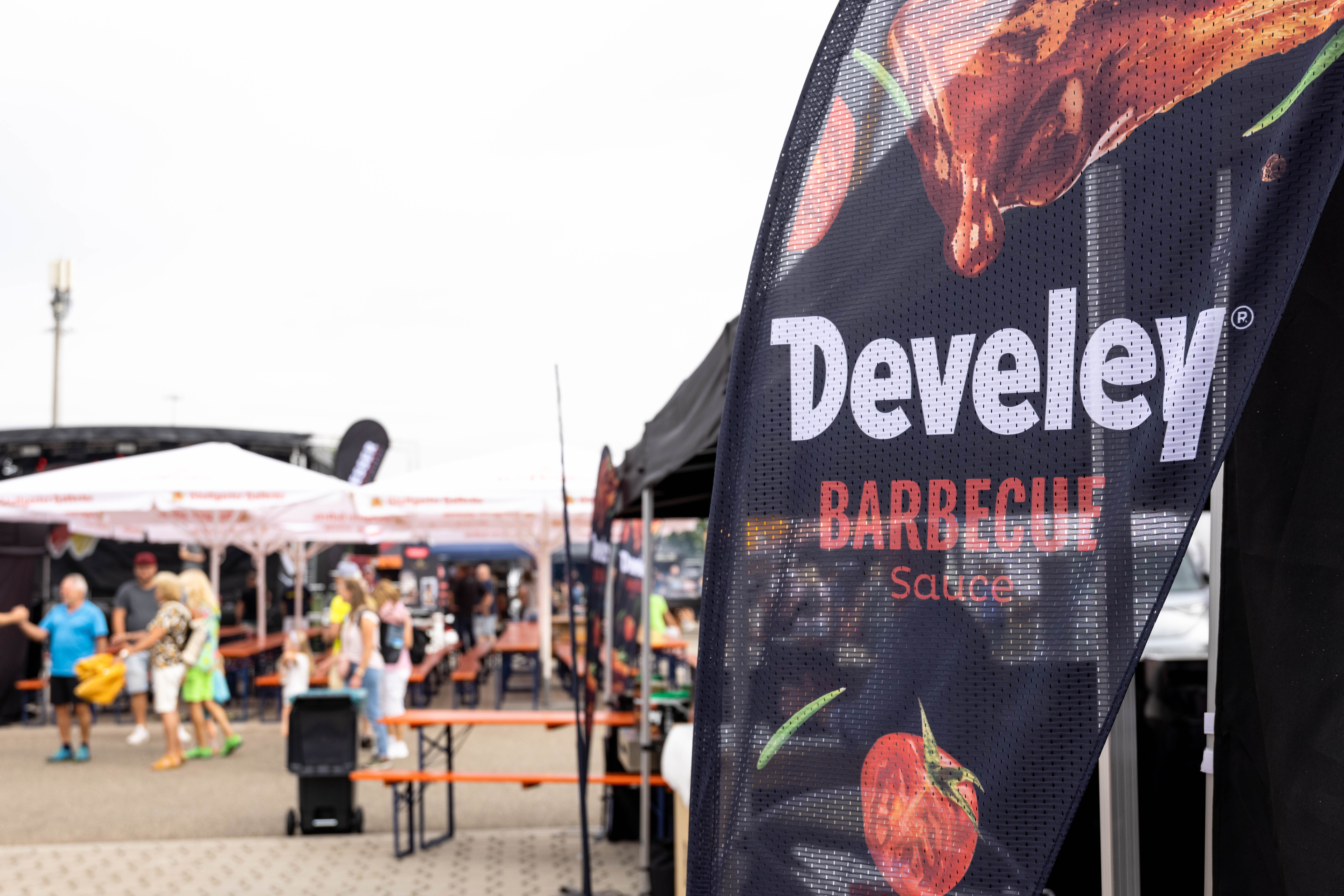 Grill WM_Beach Flag develey 008